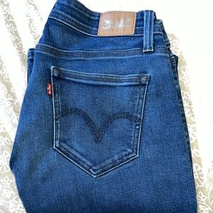 Levi’s curvy bootcut